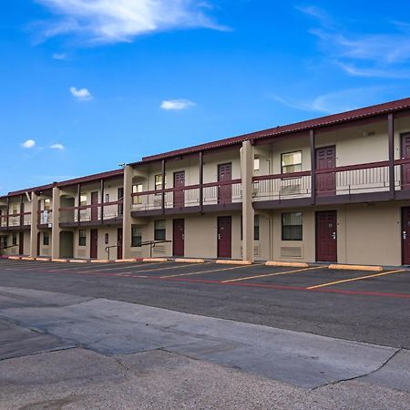 Red Roof Inn North Dallas - Park Central Bagian luar foto