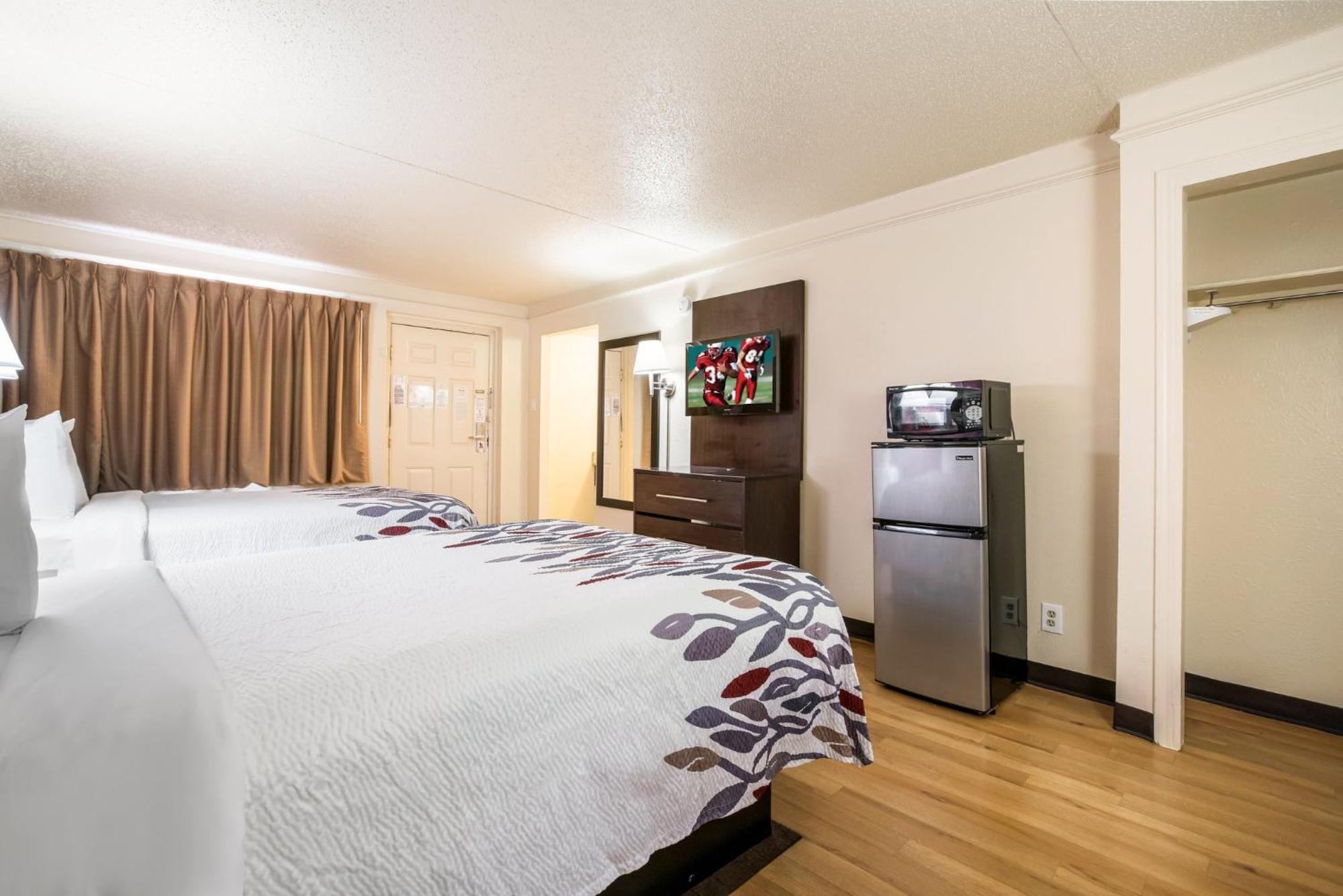 Red Roof Inn North Dallas - Park Central Bagian luar foto