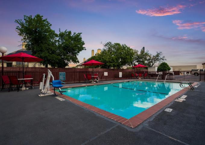 Red Roof Inn North Dallas - Park Central Bagian luar foto