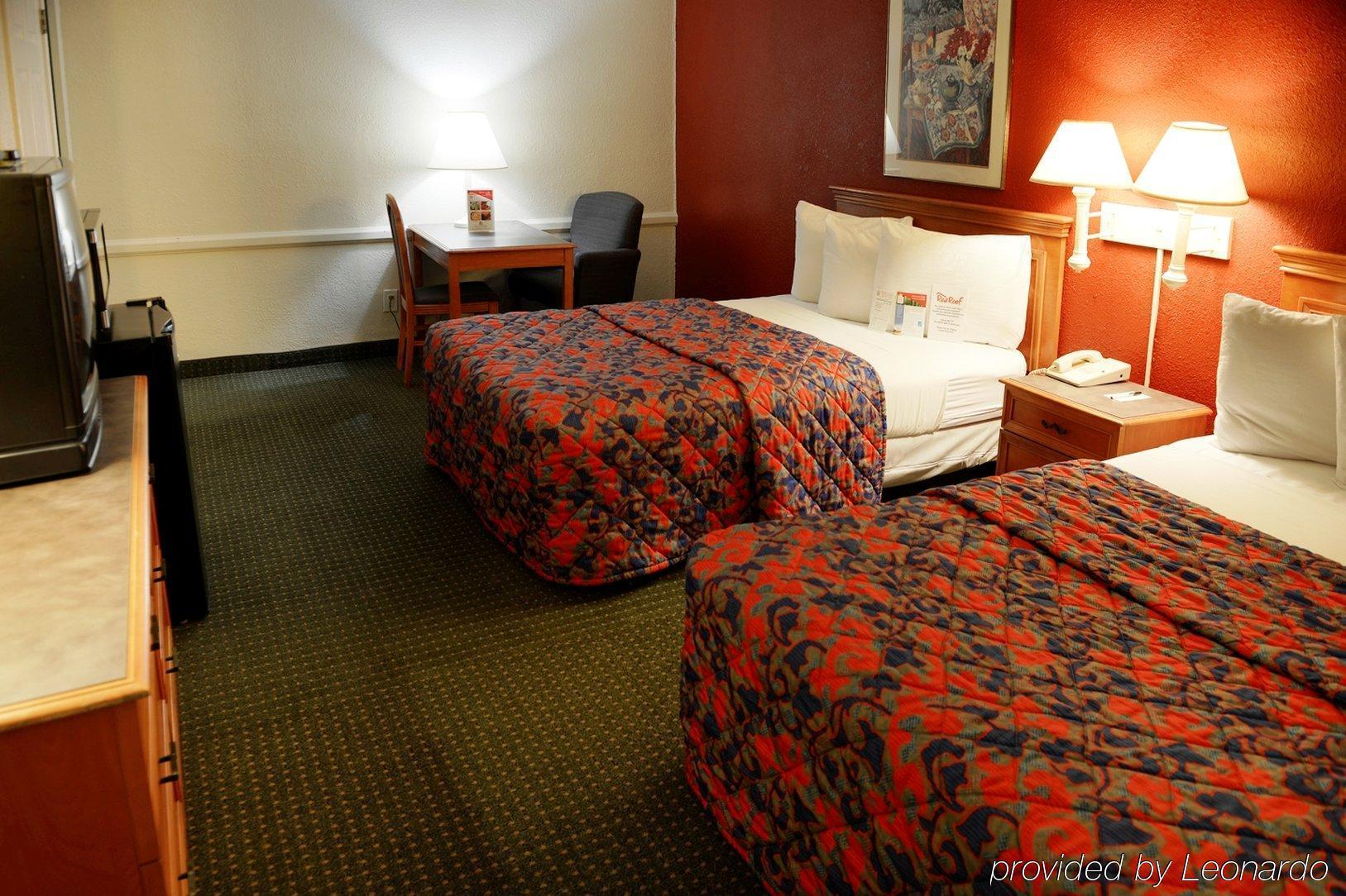 Red Roof Inn North Dallas - Park Central Bagian luar foto
