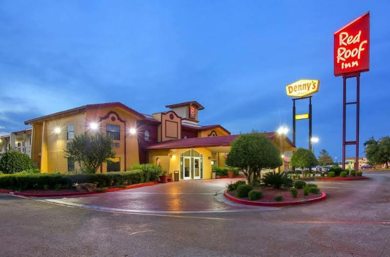 Red Roof Inn North Dallas - Park Central Bagian luar foto