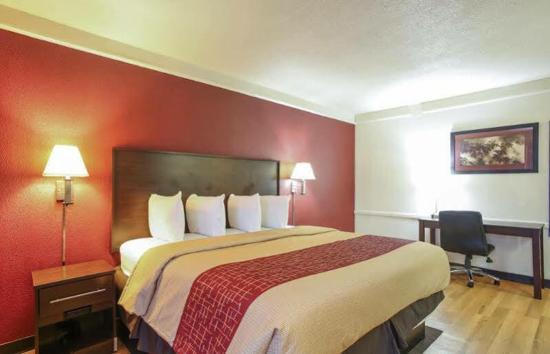 Red Roof Inn North Dallas - Park Central Bagian luar foto