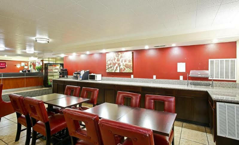 Red Roof Inn North Dallas - Park Central Bagian luar foto